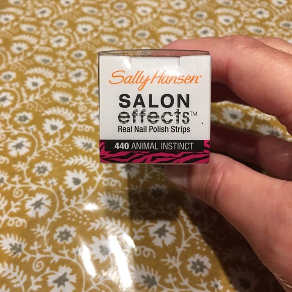 NIB  Sally Hansen SALON effects Real Nail Polish Strips 440 “Animal Instinct” - Picture 2 of 5